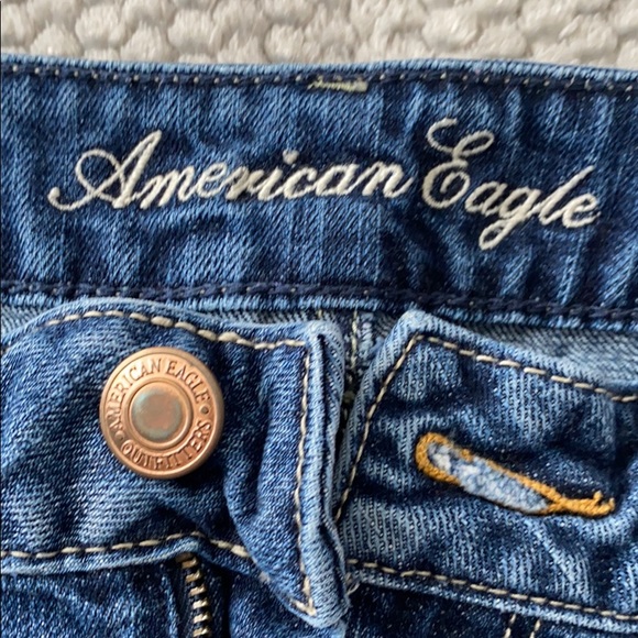 Blue ripped jean shorts - Picture 2 of 4